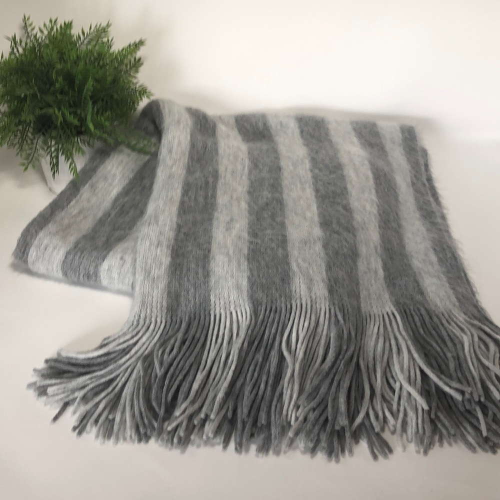 Sweater Scarf H&M super soft